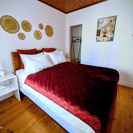 Downtown Konukevi 3*