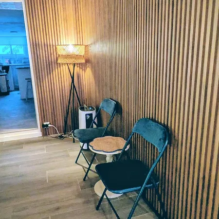 Downtown 3*