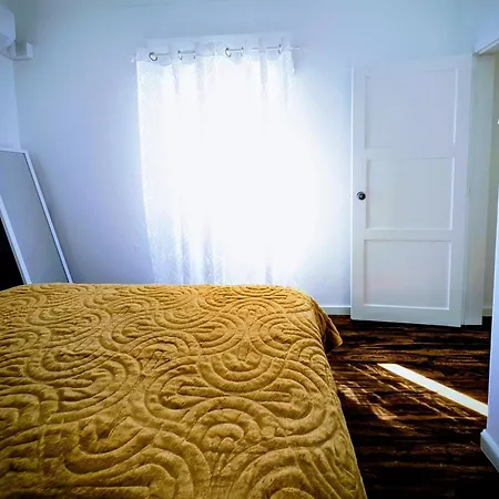 Downtown 3*
