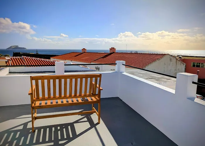 Pensión Downtown Angra do Heroísmo