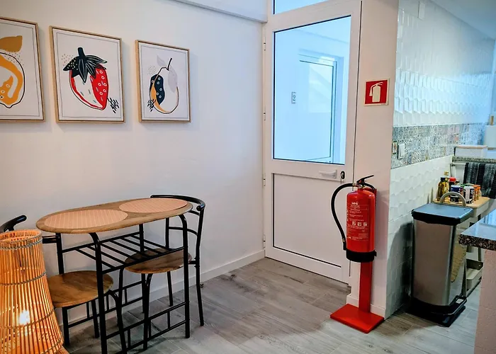 Downtown Πανσιόν 3*