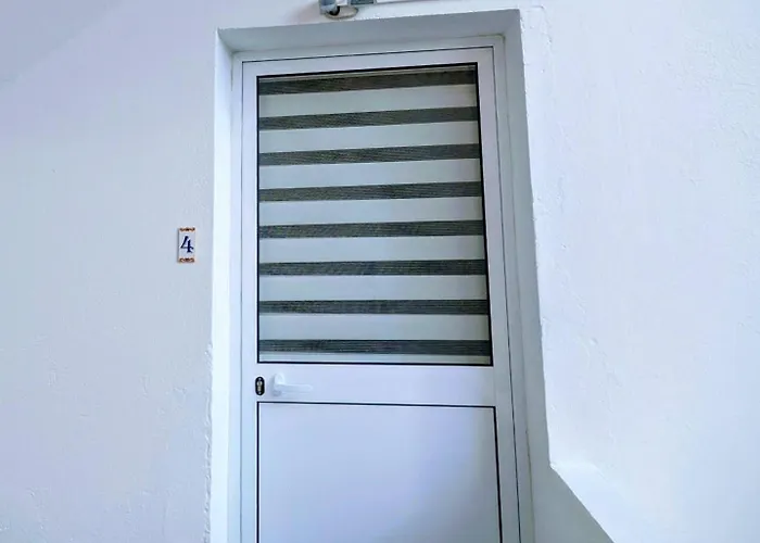 Pensión Downtown Angra do Heroísmo